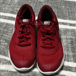 Red Nike Revolution 4